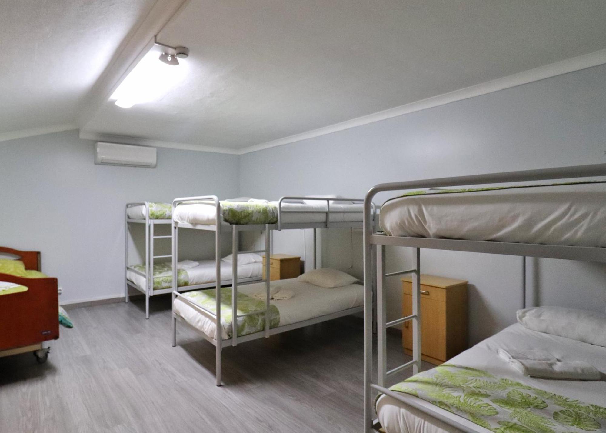 Hostel Jardins De Sao Luis Setúbal Esterno foto